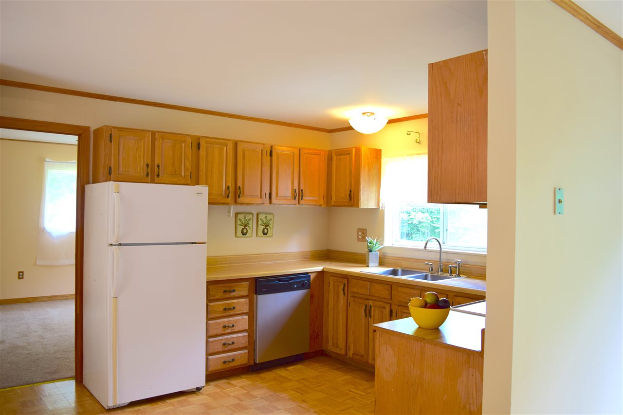 1394 Cambridge Road Fletcher, VT 05444 - Photo 6 of 31