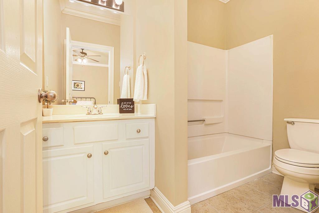 5162 Arlington Court Baton Rouge, LA 70820 - Photo 26 of 29 Bathroom