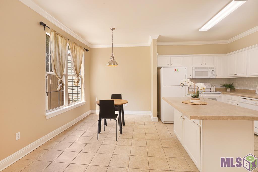 5162 Arlington Court Baton Rouge, LA 70820 - Photo 7 of 29 Dining area