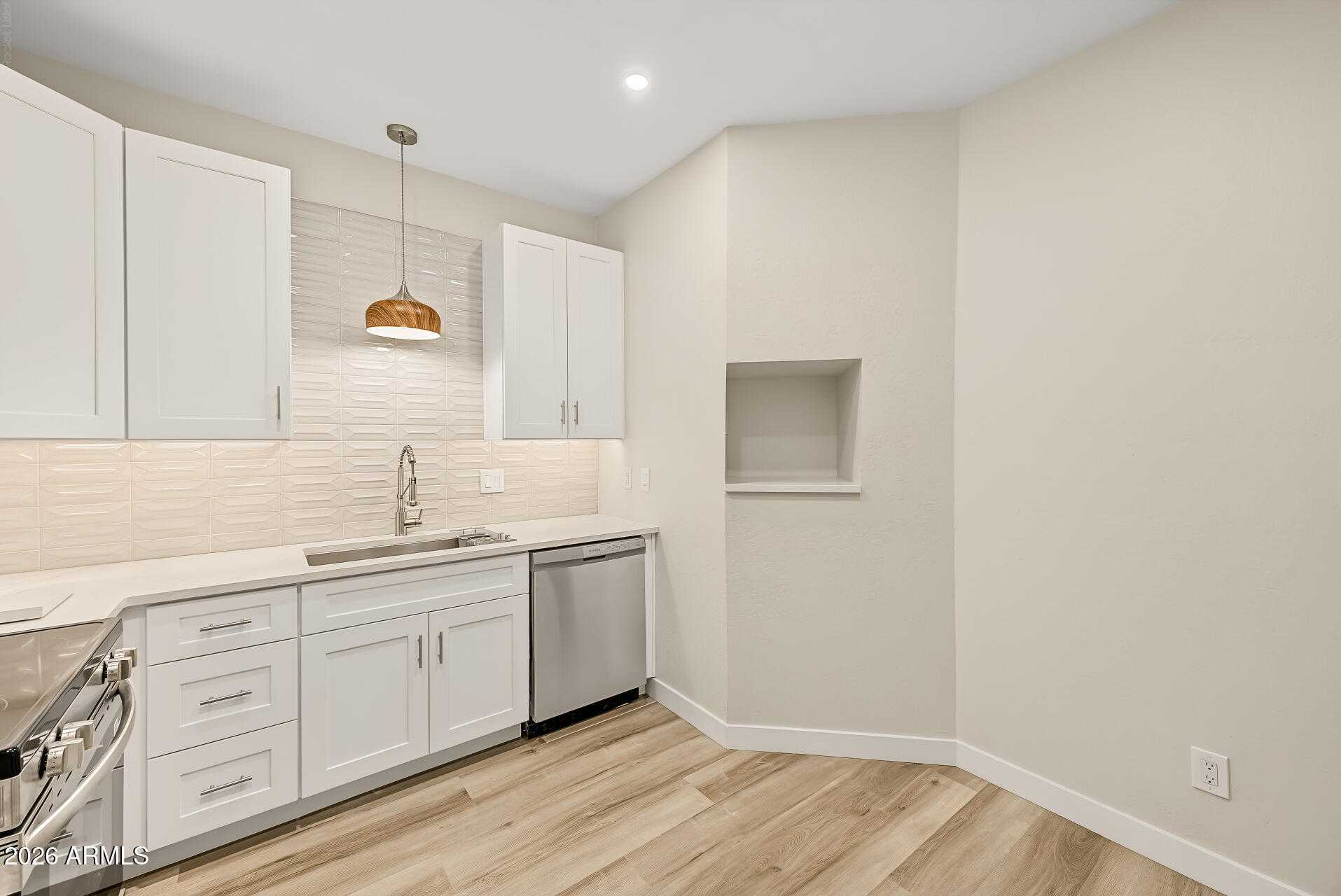 1126 West Elliot Road, Unit 1036 Chandler, AZ 85224 - Photo 9 of 28 09 Elliot