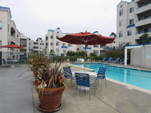 $609,000 | 535 Pierce Street, Unit 2110, Albany, CA 94706