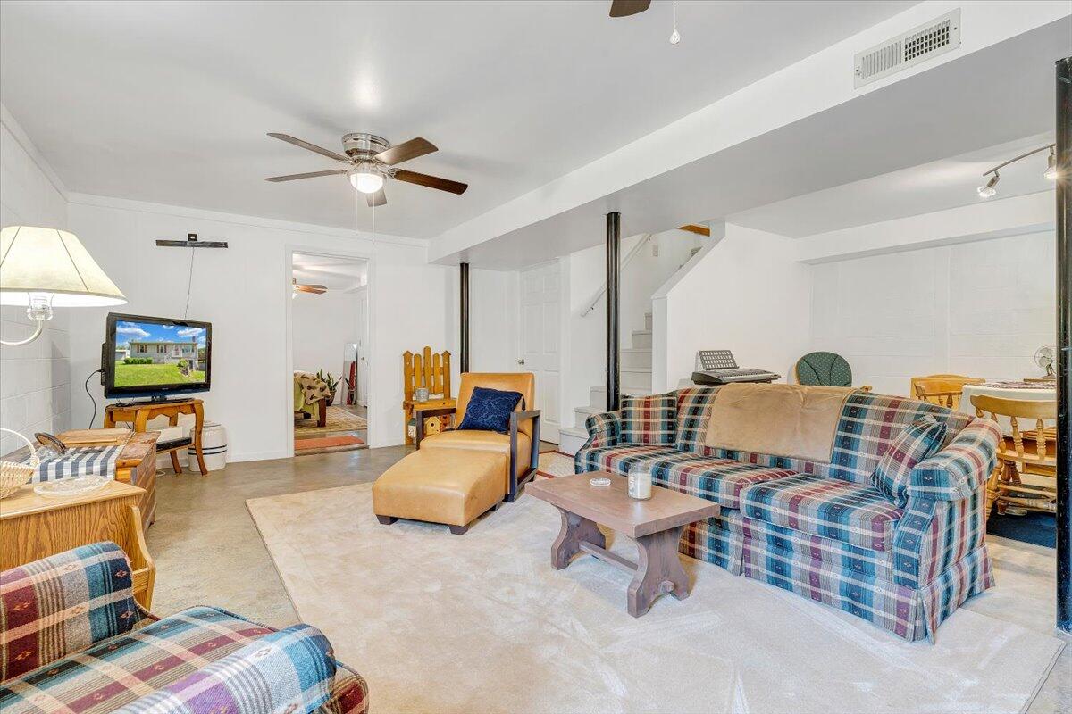 8052 Goodview Road Goodview, VA 24095 - Photo 24 of 54 24-MIB04201