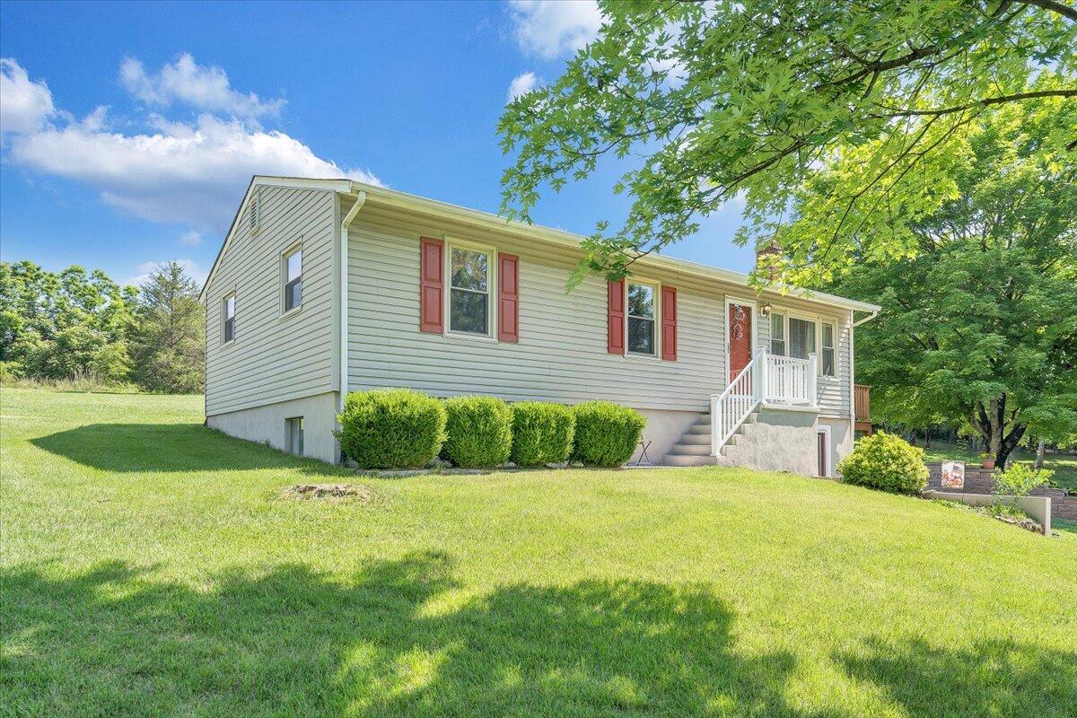 8052 Goodview Road Goodview, VA 24095 - Photo 50 of 54 50-MIB04297