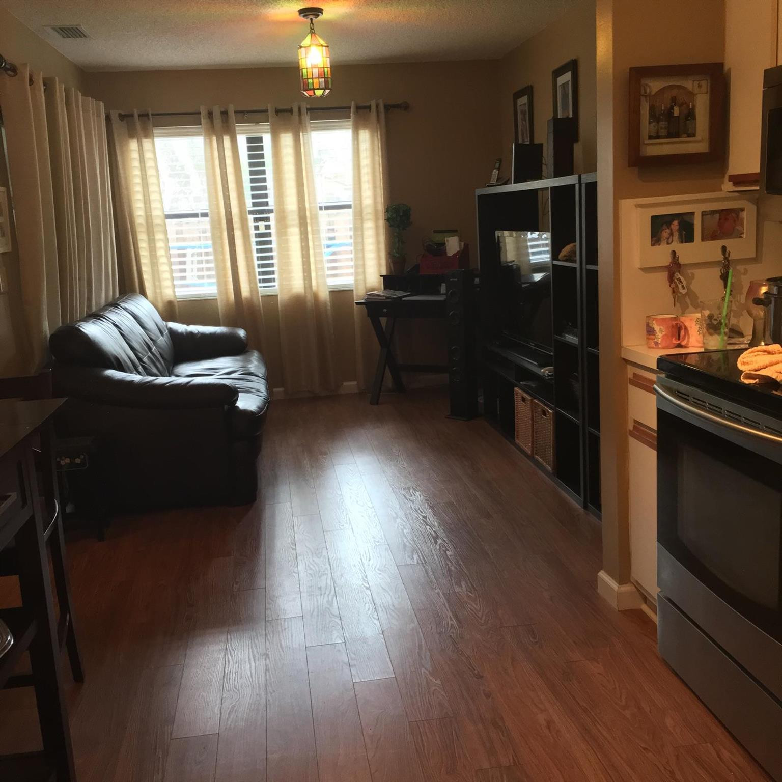 579 Racquet Club Road, Unit 12 Weston, FL 33326 - Photo 5 of 11 Photo 5