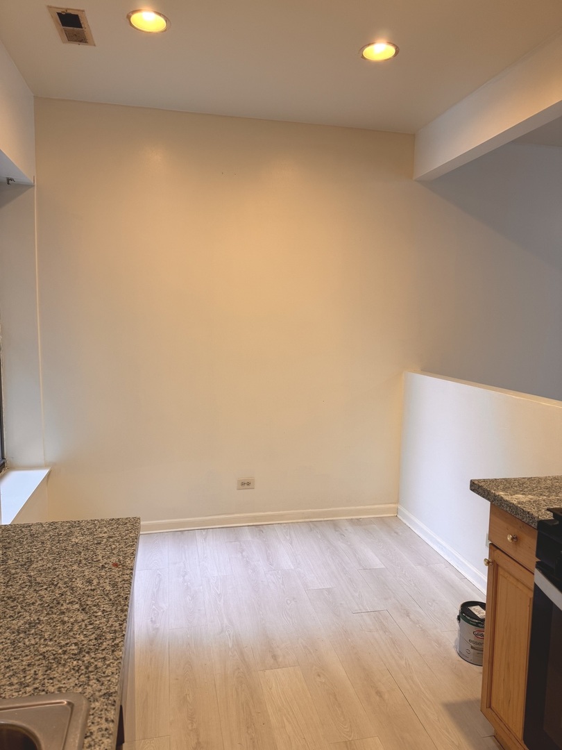 4615 South Michigan Avenue, Unit 2S Chicago, IL 60653 - Photo 5 of 26 a view of room