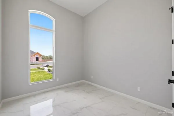 $364,975 | 8018 North 49th Lane, McAllen, TX 78504