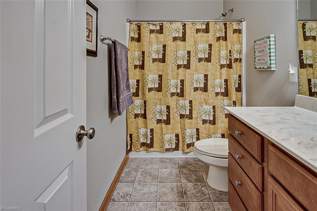 514 Honeysuckle Ridge Asheboro, NC 27205 - Photo 15 of 21
