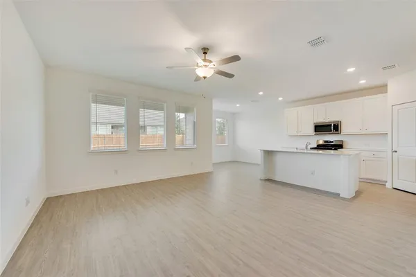 $2,395 | 1828 White Ash Way, McKinney, TX 75071