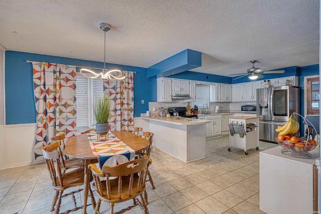 $299,500 | 301 Springhaven Drive, Evansville, IN 47710