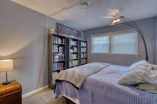 $299,500 | 301 Springhaven Drive, Evansville, IN 47710