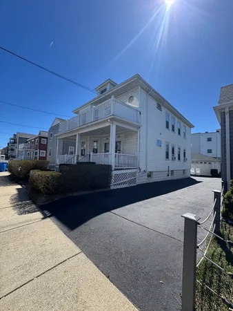 $2,700 | 19 Pearl Avenue, Unit 19, Winthrop, MA 02152