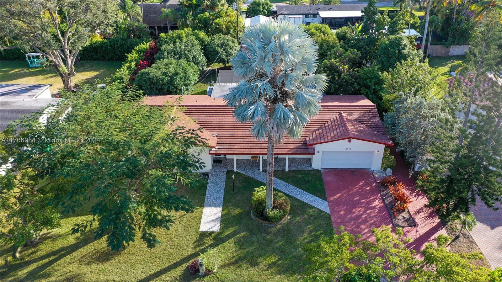 10540 Southwest 125th Street Miami, FL 33176 - Photo 13 of 39