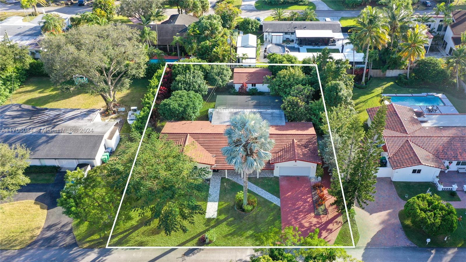 10540 Southwest 125th Street Miami, FL 33176 - Photo 2 of 39
