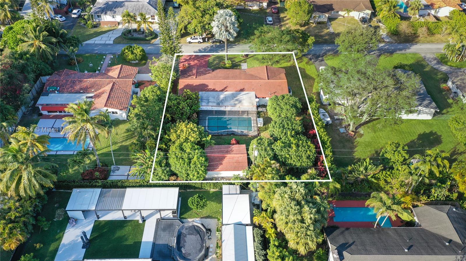 10540 Southwest 125th Street Miami, FL 33176 - Photo 10 of 39