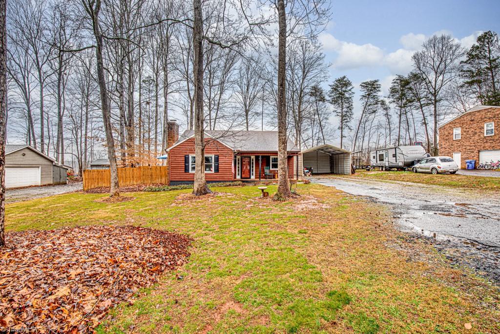 186 Hickory Tree Road Mocksville, NC 27028 - Photo 2 of 35 Gallery Image 2