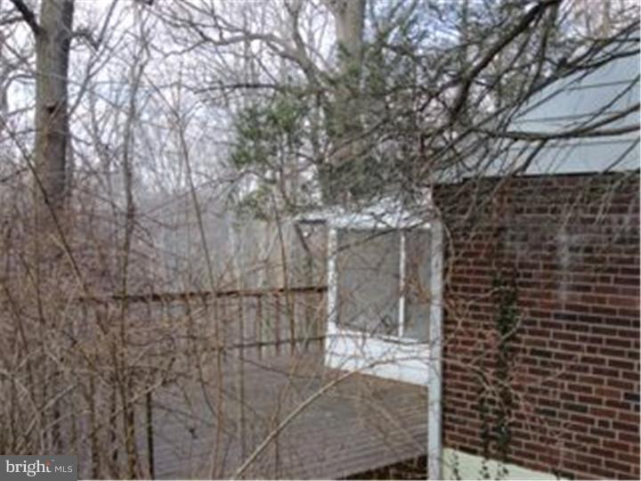 396 Marple Road Broomall, PA 19008 - Photo 5 of 9 Gallery Image 5