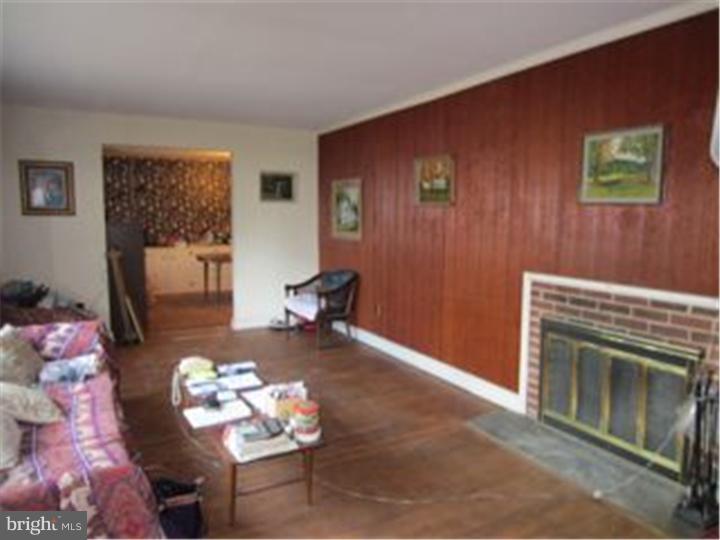 396 Marple Road Broomall, PA 19008 - Photo 8 of 9 Gallery Image 8