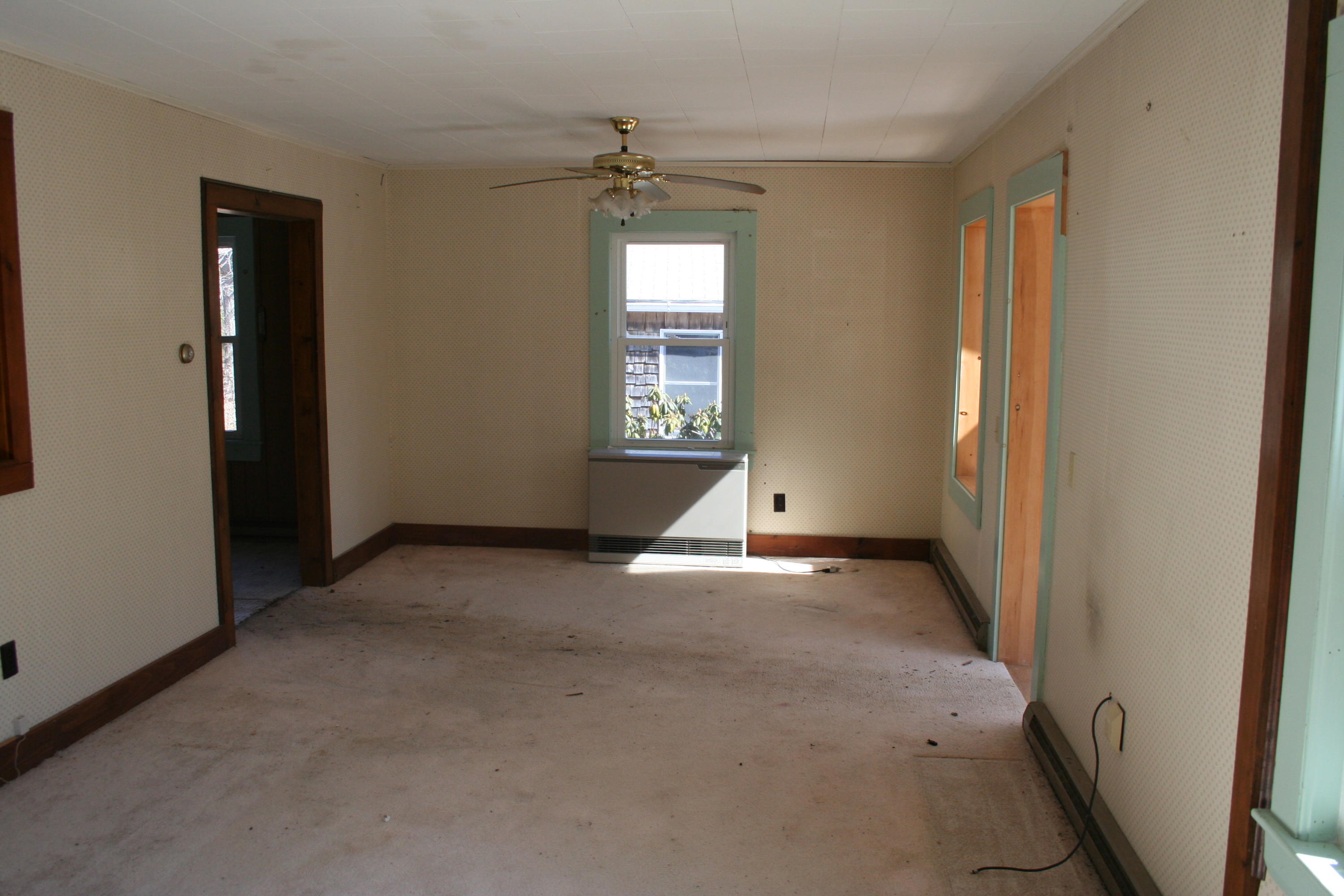 2775 Bristol Road Bristol, ME 04554 - Photo 6 of 54 Main livingrm b