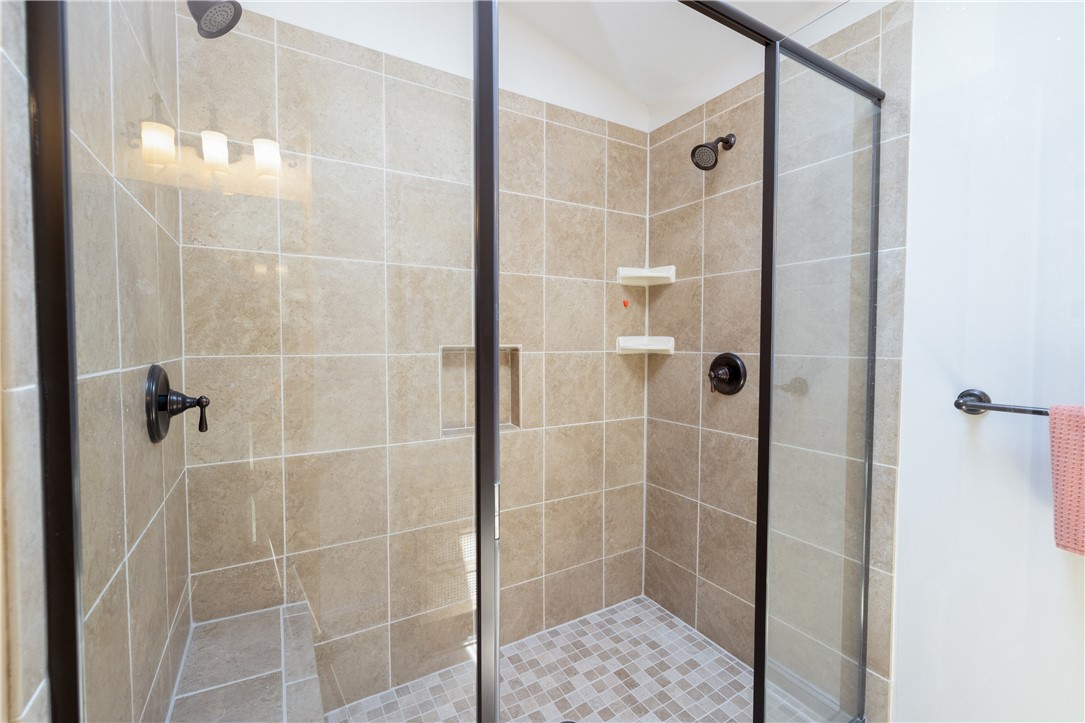 418 Sunset Point Drive West Union, SC 29696 - Photo 18 of 40