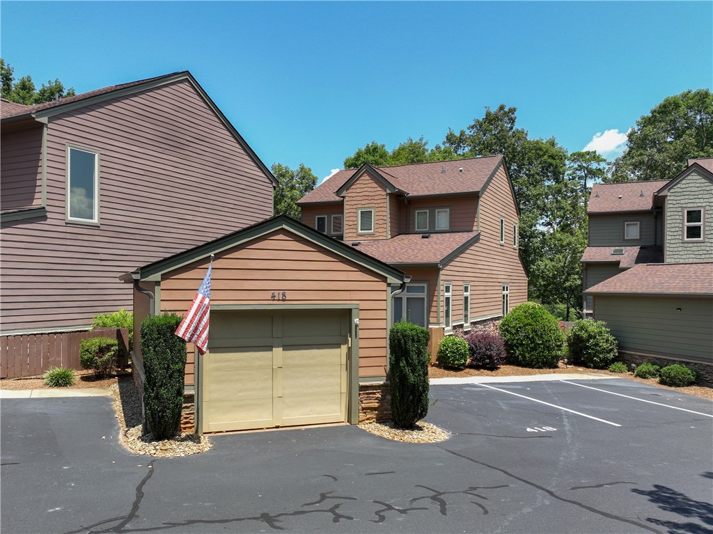 418 Sunset Point Drive West Union, SC 29696 - Photo 2 of 40