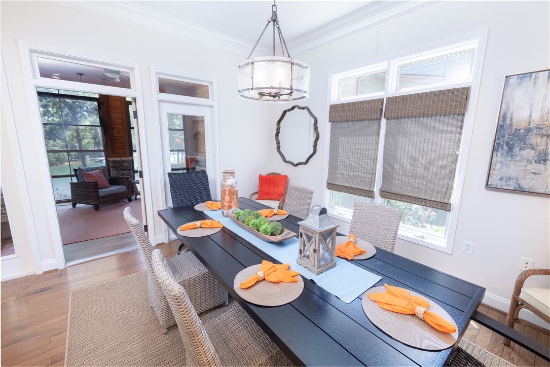 418 Sunset Point Drive West Union, SC 29696 - Photo 6 of 40