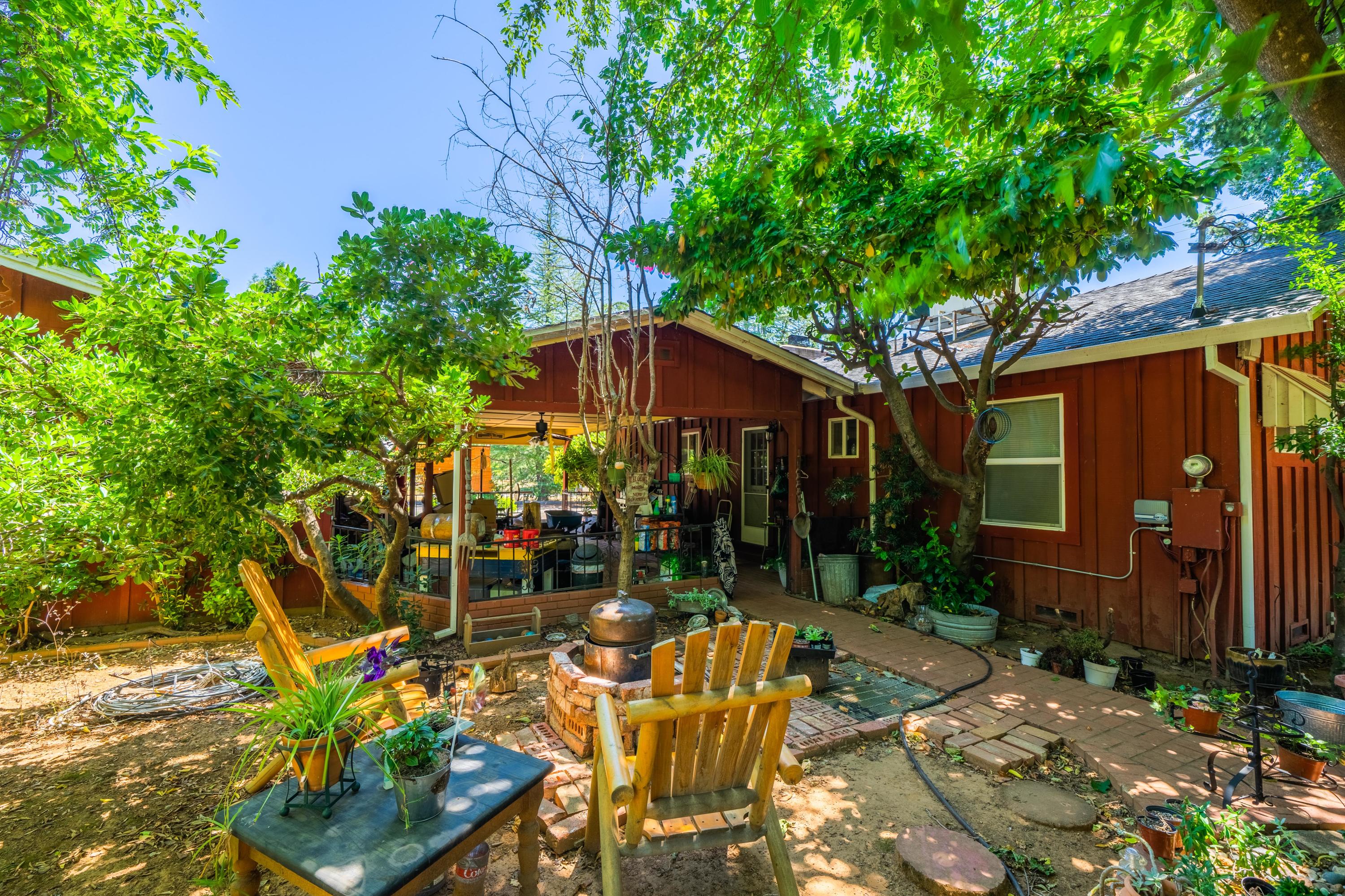 1542 Old Alturas Road Redding, CA 96003 - Photo 20 of 20 an outdoor space with patio