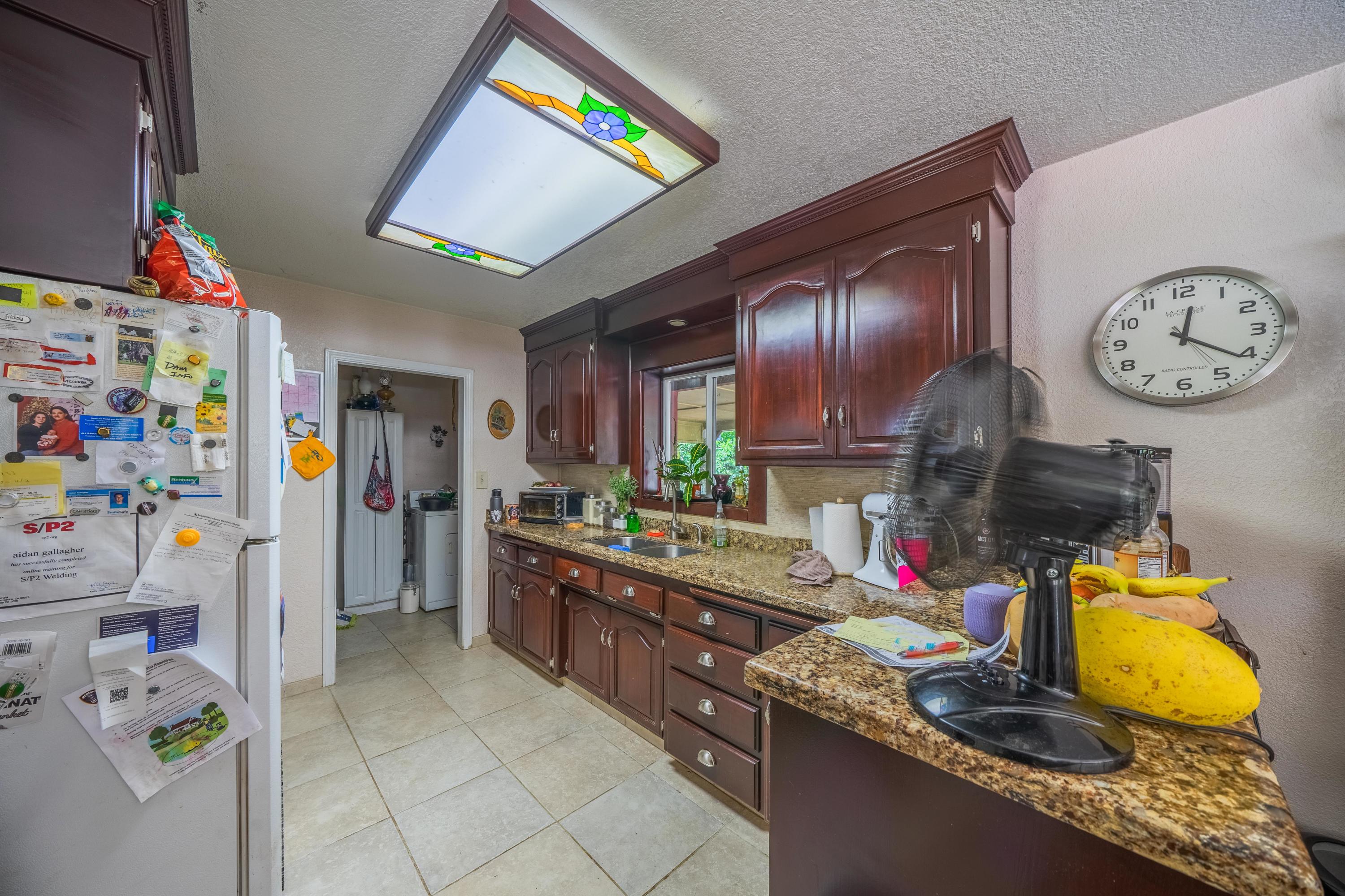1542 Old Alturas Road Redding, CA 96003 - Photo 9 of 20 a very nice looking kitchen with a stove