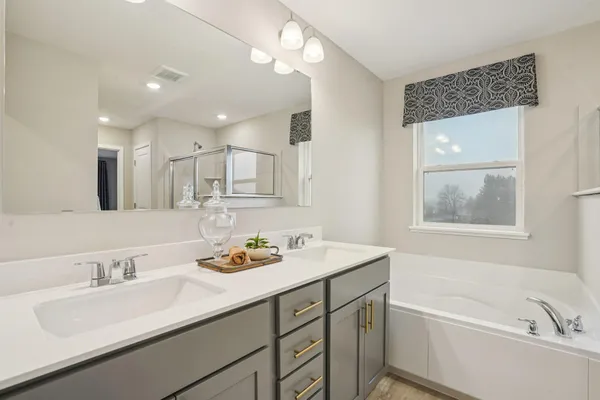 $585,000 | 17297 Dimension Avenue, Lakeville, MN 55044