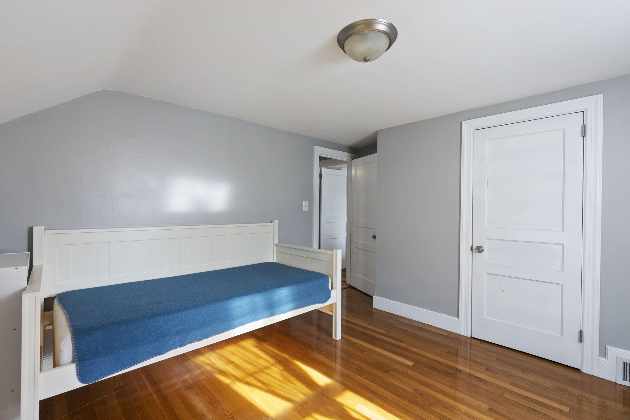 209 Middle Road Falmouth, ME 04105 - Photo 28 of 59 53-web-or-mls-DSC08124