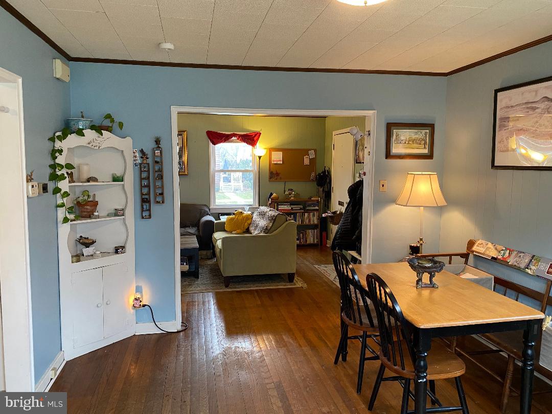 314 Sycamore Road Reading, PA 19611 - Photo 6 of 26 Dining room
