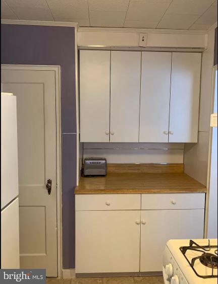 314 Sycamore Road Reading, PA 19611 - Photo 9 of 26 Kitchen