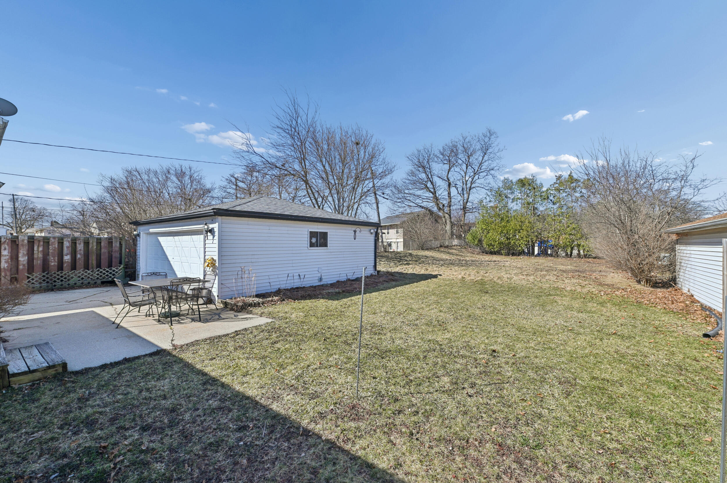 3733 South 80th Street Milwaukee, WI 53220 - Photo 21 of 23 21_dsc_6040