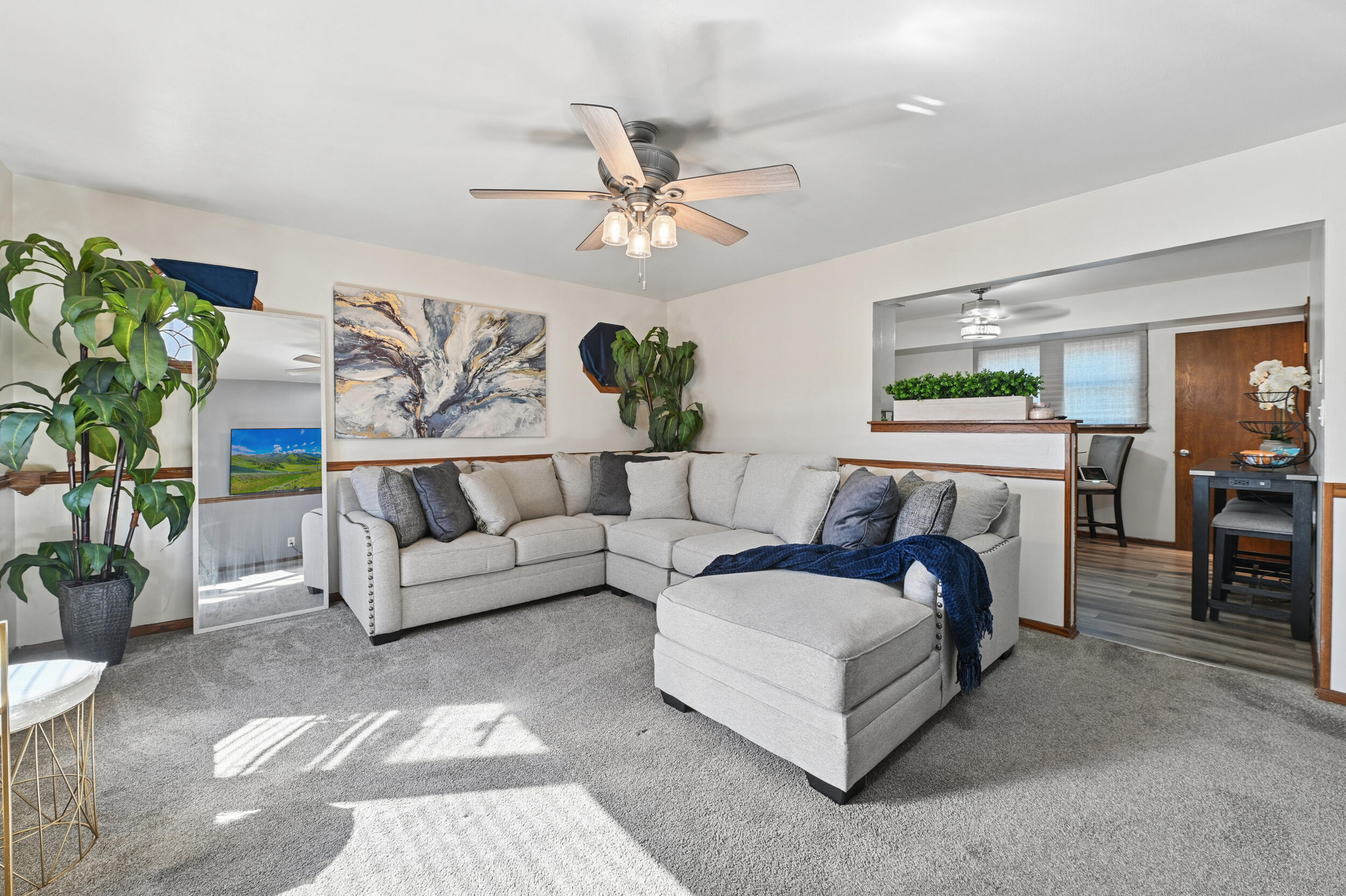 3733 South 80th Street Milwaukee, WI 53220 - Photo 4 of 23 4_dsc_5940