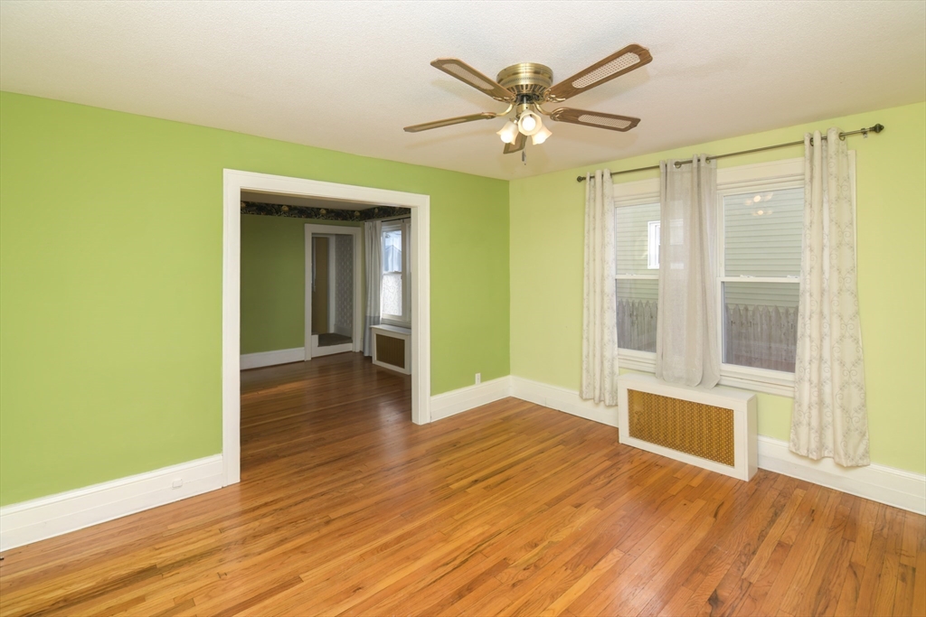 267-269 Redlands Street Springfield, MA 01104 - Photo 8 of 32 Gallery Image 8