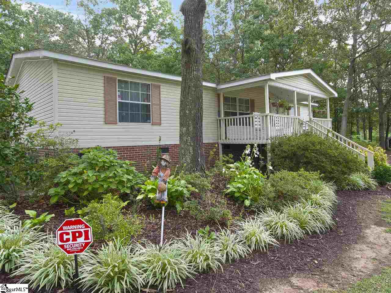 347 Berry Road Pelzer, SC 29669 - Photo 3 of 25