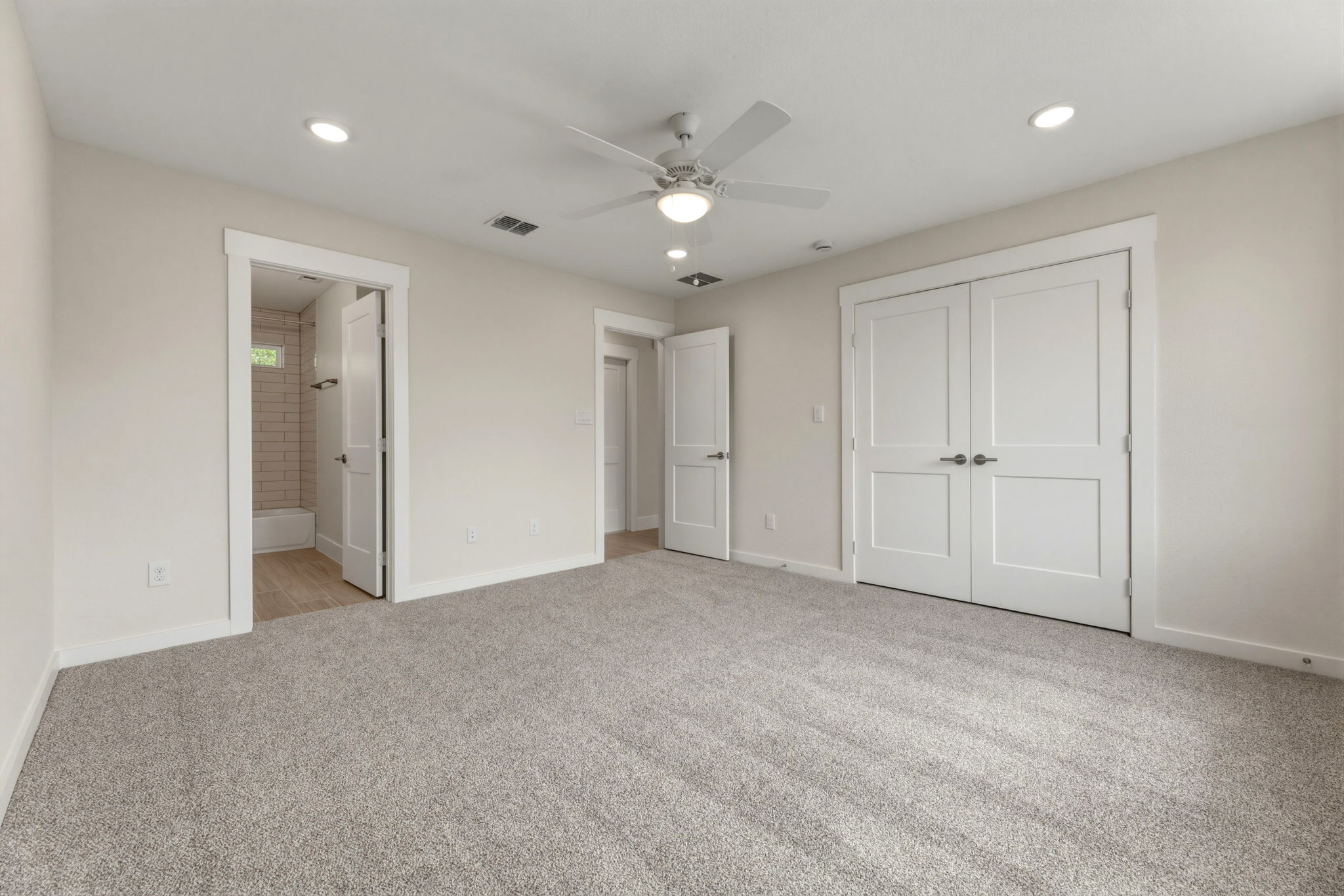 1412 Kent Street Taylor, TX 76574 - Photo 35 of 40 a view of an empty room