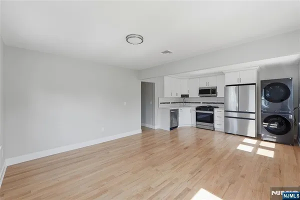 $3,000 | 43 4th Street, Ridgefield Park, NJ 07660