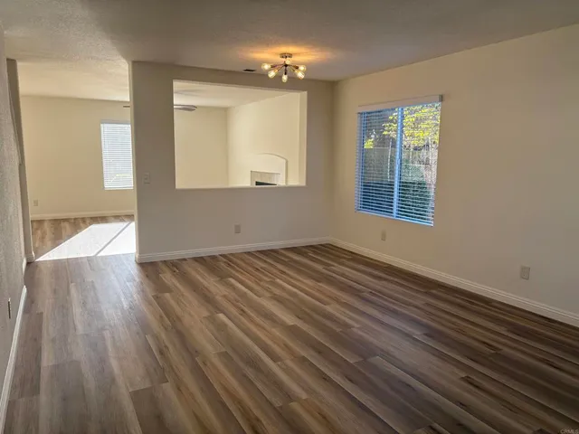 $4,300 | 367 Rimhurst Court, Oceanside, CA 92058