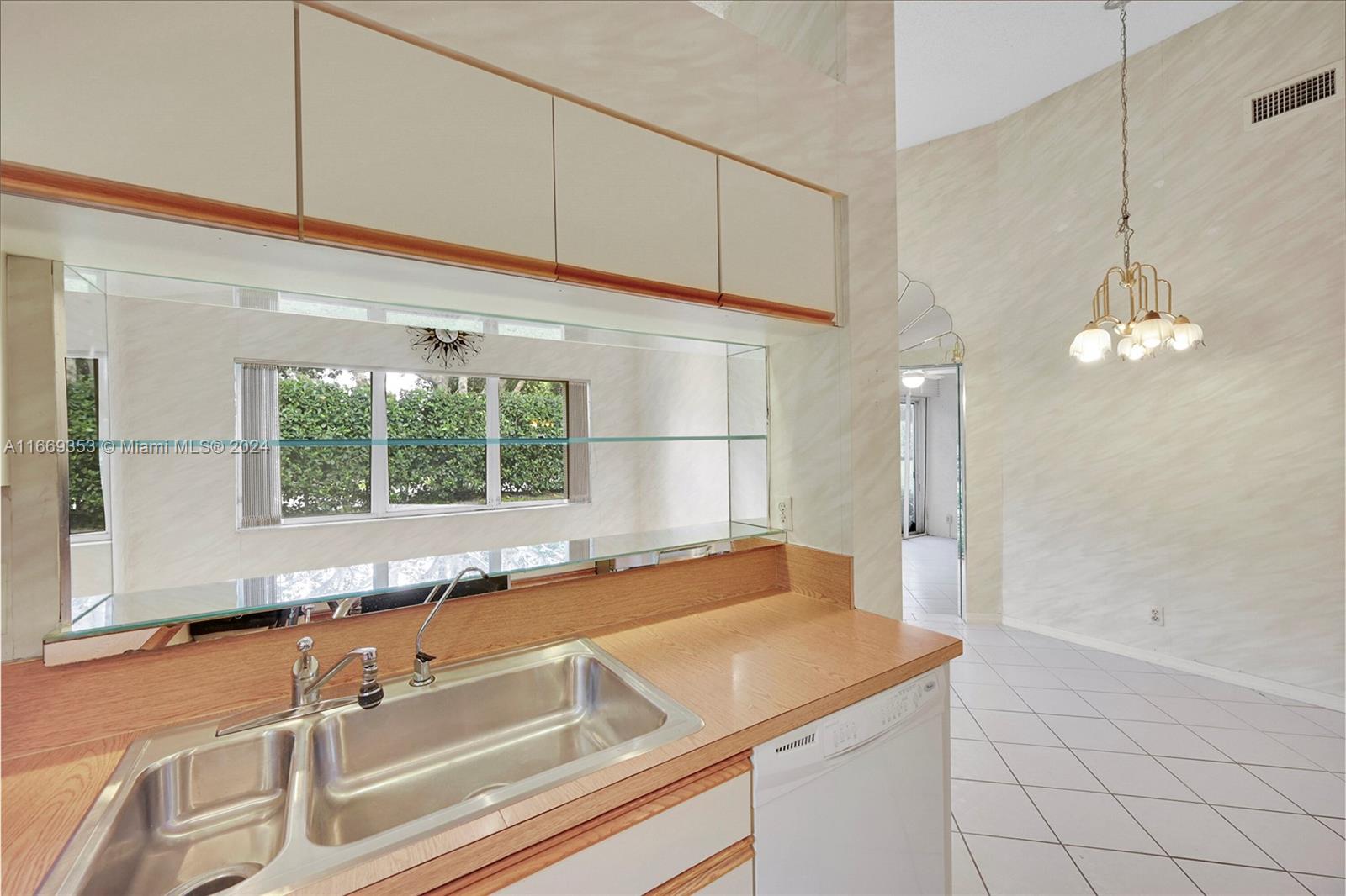10961 Ladera Lane, Unit A Boca Raton, FL 33498 - Photo 22 of 34 Gallery Image 22