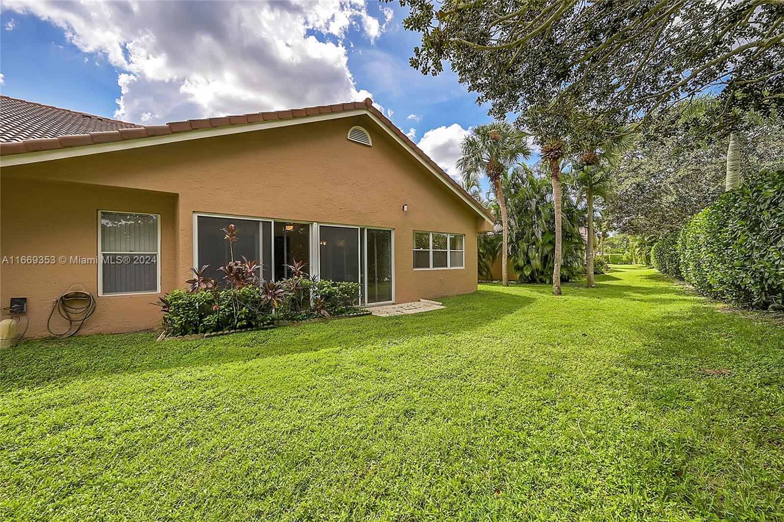 10961 Ladera Lane, Unit A Boca Raton, FL 33498 - Photo 33 of 34 Gallery Image 33