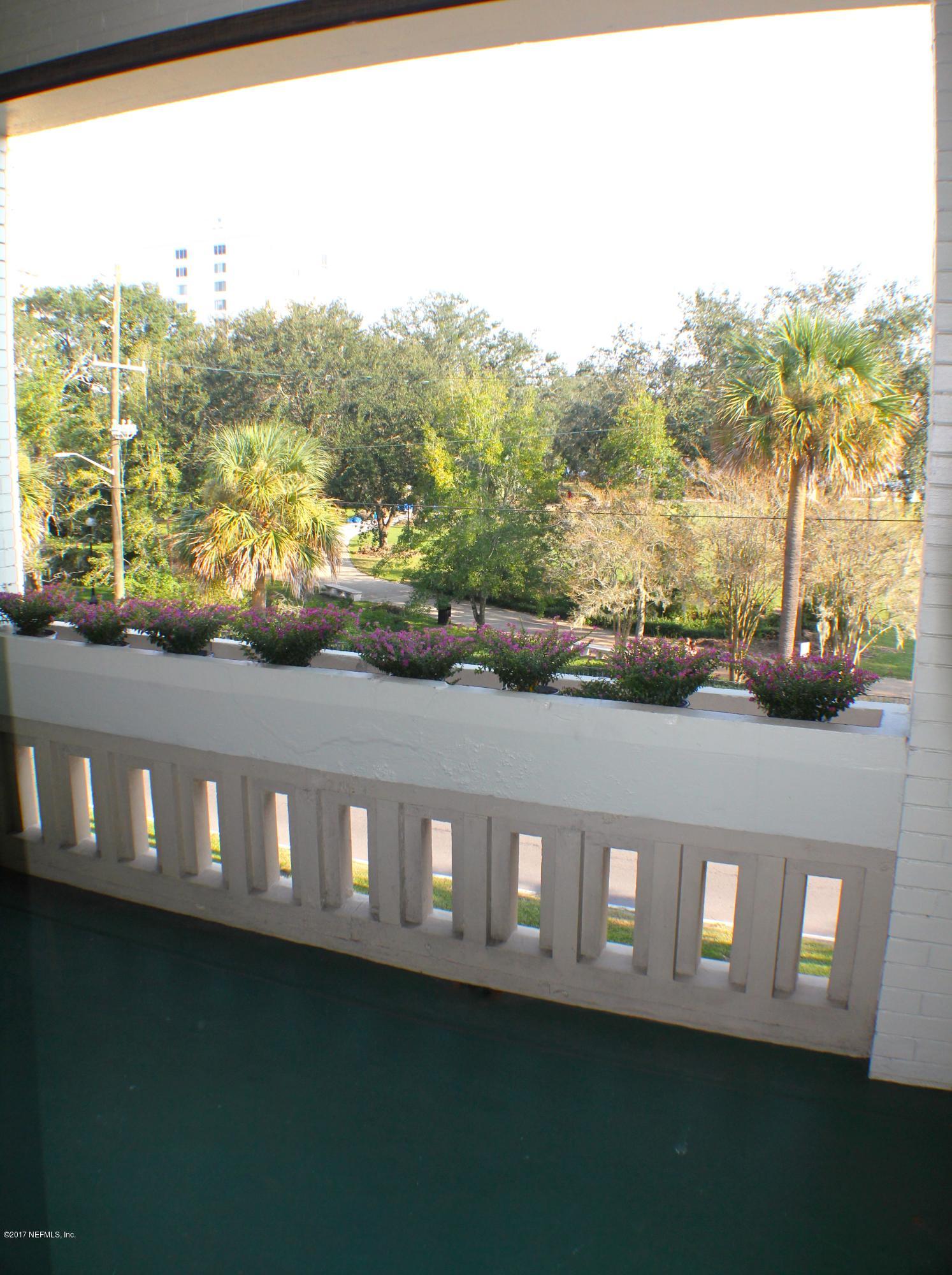 1627 Riverside Avenue Jacksonville, FL 32204 - Photo 9 of 13 6.1- IMG_9985