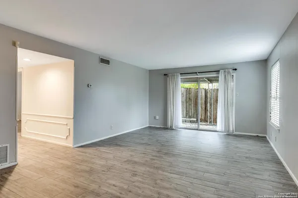 $1,595 | 168 Barilla Place, Unit A102, San Antonio, TX 78209