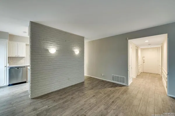 $1,595 | 168 Barilla Place, Unit A102, San Antonio, TX 78209
