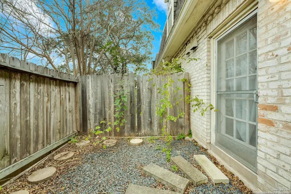 $1,595 | 168 Barilla Place, Unit A102, San Antonio, TX 78209