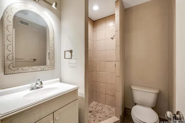 $1,595 | 168 Barilla Place, Unit A102, San Antonio, TX 78209