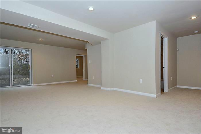 9002 Old Palmer Road Fort Washington, MD 20744 - Photo 20 of 29 Family Room