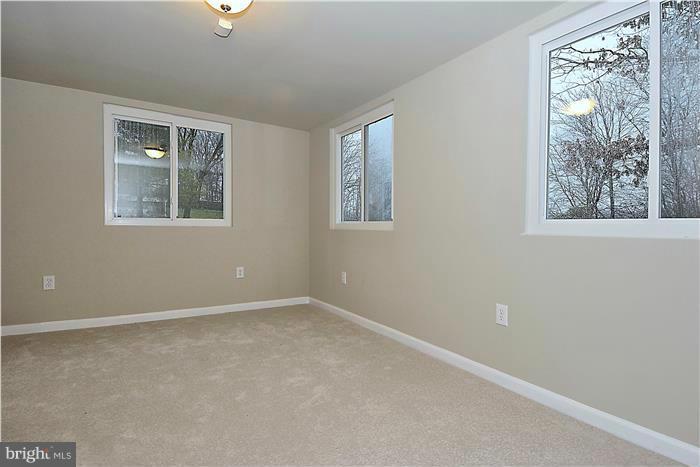 9002 Old Palmer Road Fort Washington, MD 20744 - Photo 21 of 29 Office