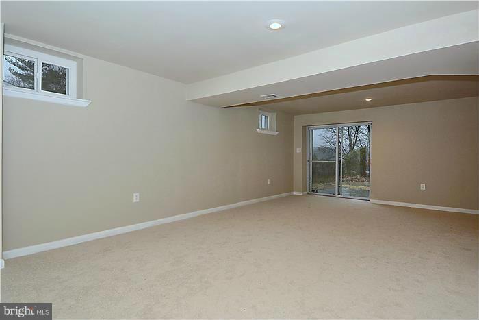 9002 Old Palmer Road Fort Washington, MD 20744 - Photo 22 of 29 Family Room