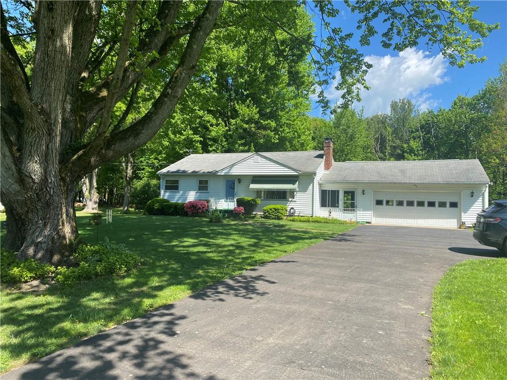 65 Shenango Road New Castle, PA 16105 - Photo 2 of 20 Gallery Image 2