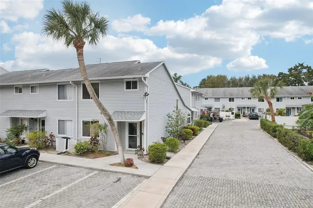 $279,900 | 500 New York Avenue, Unit 21, Dunedin, FL 34698